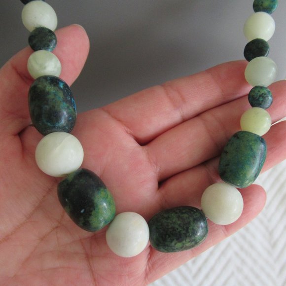 BEAUTIFUL MARBLED GREEN GRADUATED BEADS NECKLACE 90 grs 20.5 Long - Picture 3 of 7